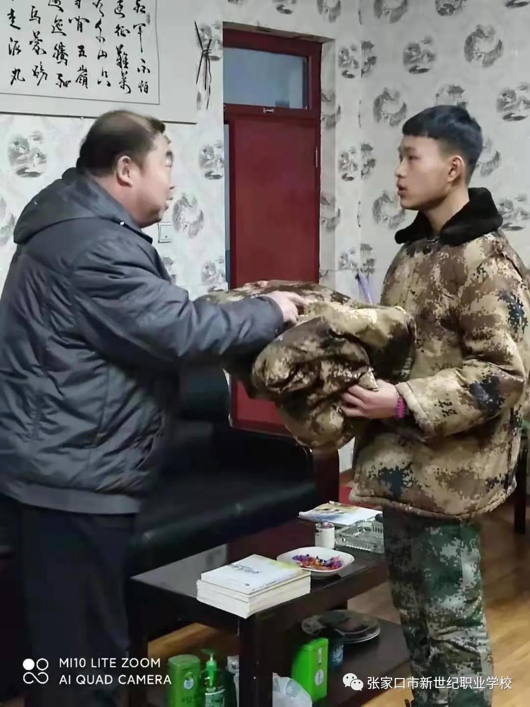 捐贈棉衣2.jpg